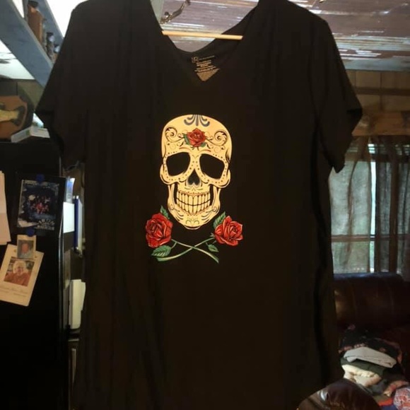 tshirt - Picture 1 of 1